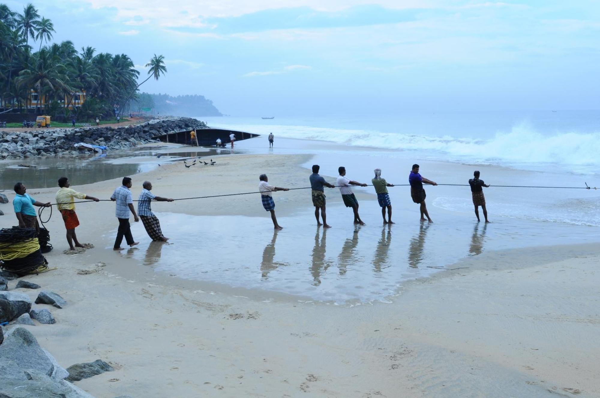 Blue Water Beach Resort Varkala Buitenkant foto