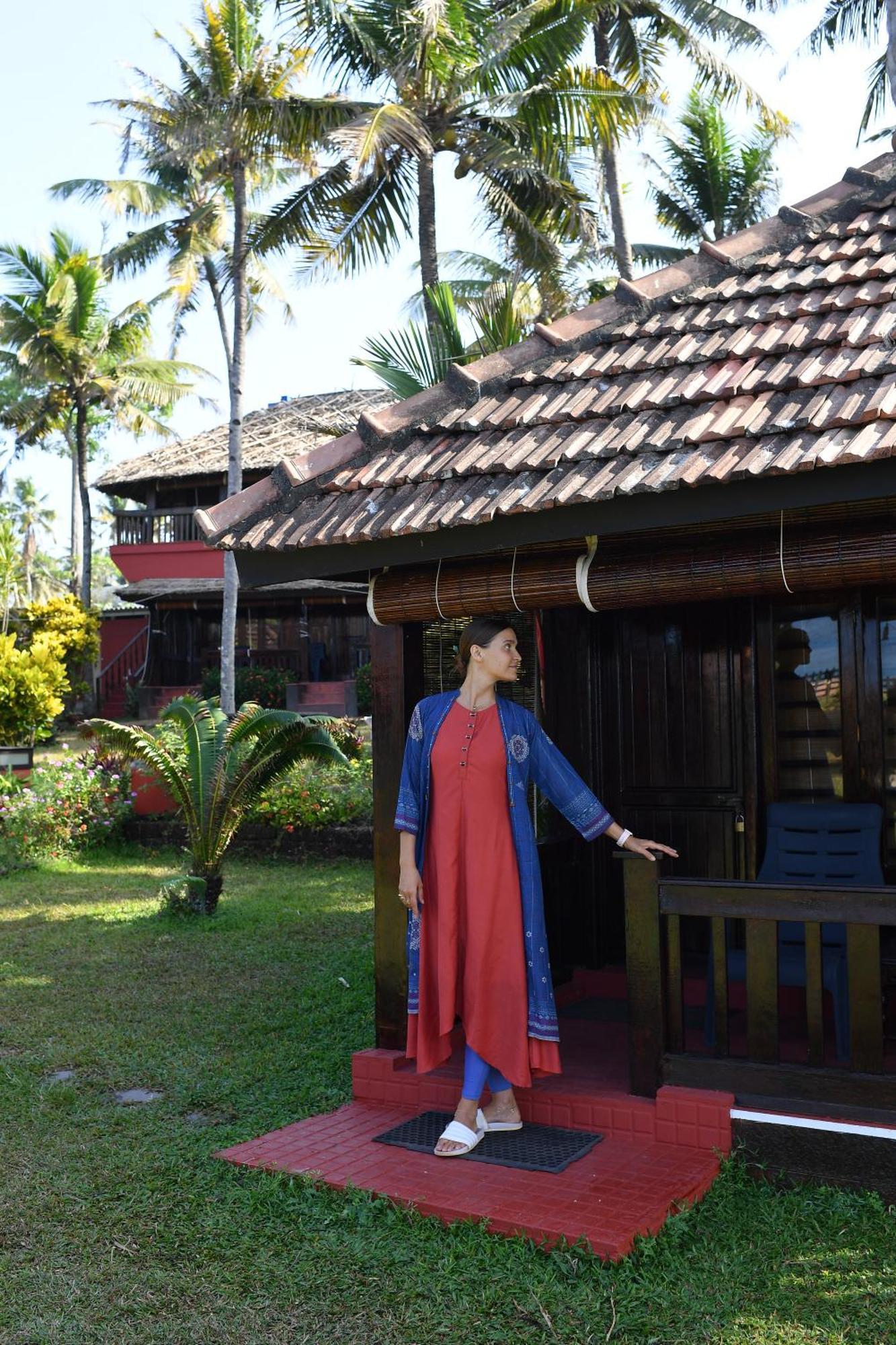 Blue Water Beach Resort Varkala Buitenkant foto