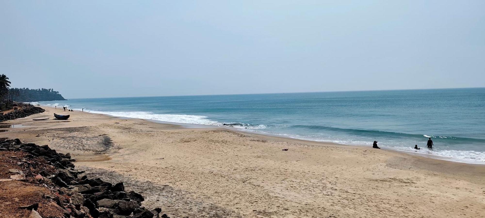 Blue Water Beach Resort Varkala Buitenkant foto